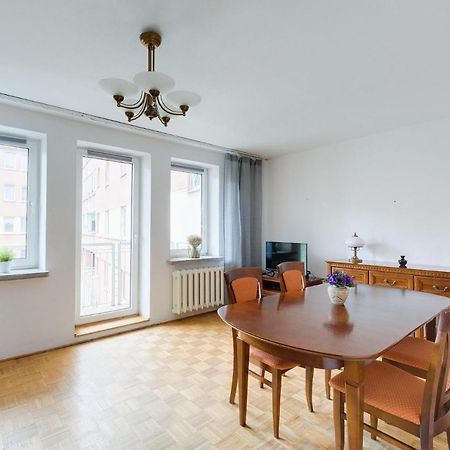 2 Bedroom Apartment In Green Location Varşova Dış mekan fotoğraf